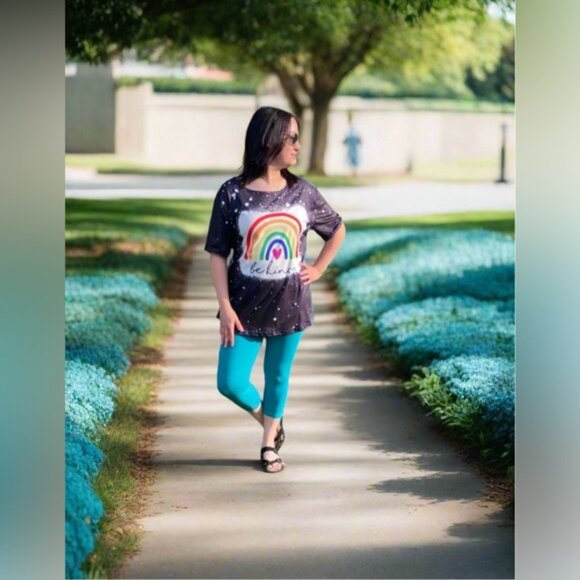 S/L/XL NEW Womens Black Rainbow T-Shirt "BE KIND" Printed Top (mom and me shirt) - Picture 5 of 9